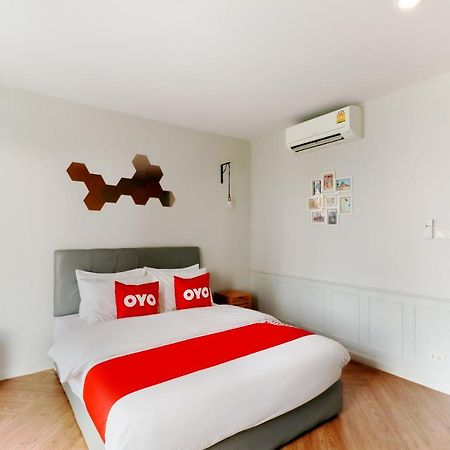 Oyo 825 Casampika Bed & Breakfast Chiang Mai Eksteriør bilde